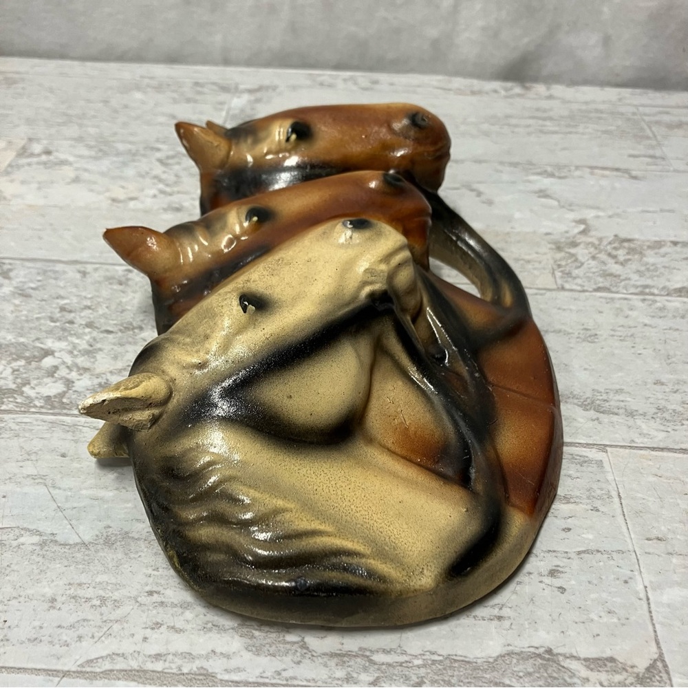 Chalkware Wall Hanging Three Horse Heads 3-Dimensional 3D Clydesdales Racing - Picture 6 of 9